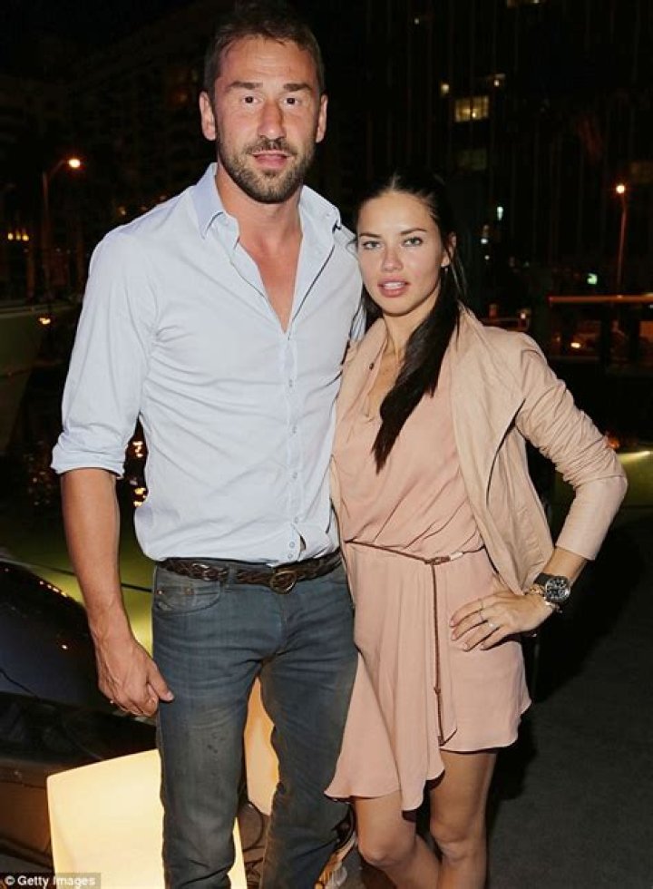 Adriana Lima With His Husband Latest Photos 2013 World Celebrities HD