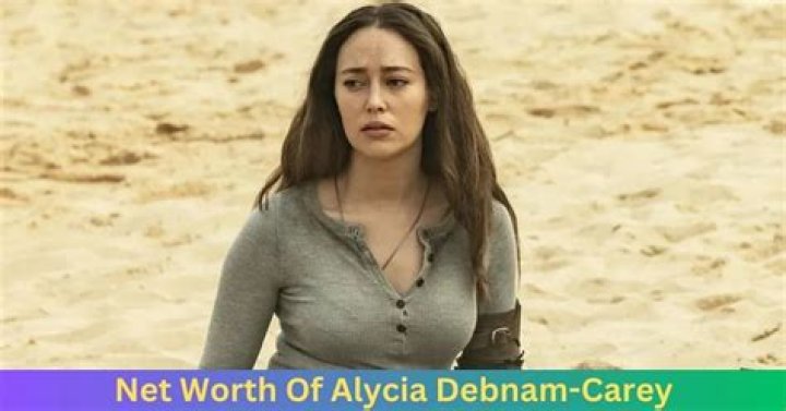 Alycia DebnamCarey Age, Net Worth, Relationship, Instagram, Wiki