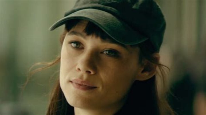 Àstrid Bergès-Frisbey Reveals How She Connects Pirate Of The Caribbean To The Vault