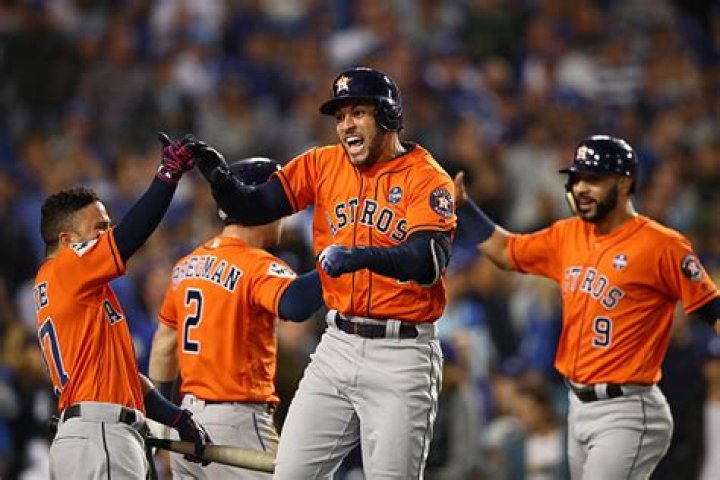 Astros' Jose Altuve and Wife Nina Altuve's Relationship Timeline