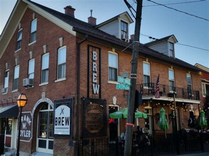 Baked Beer & Bread Co. in the Village of East Davenport closes for good