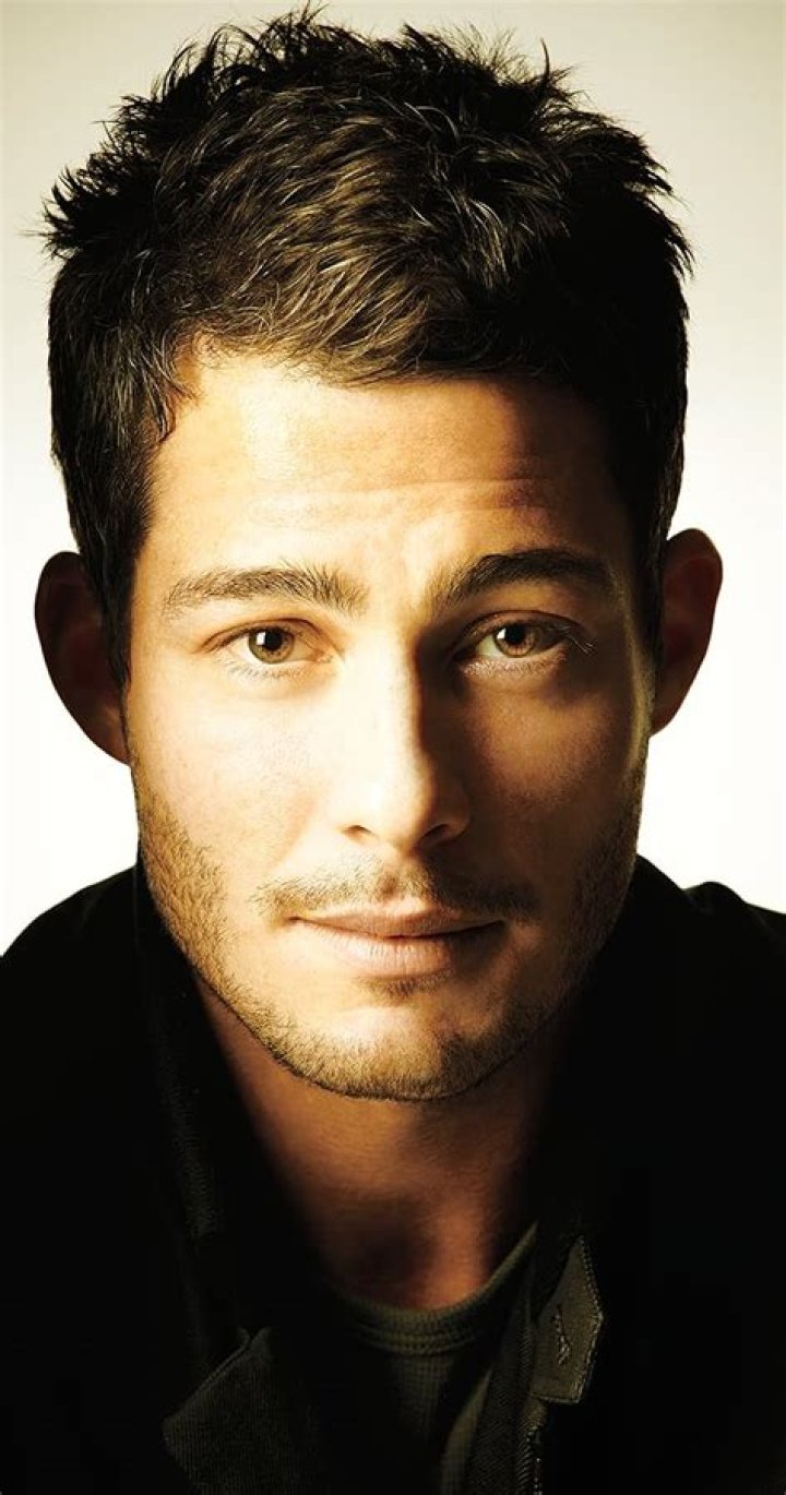 Brian Hallisay IMDb