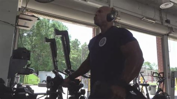 Caleb Walker making pro bodybuilding debut