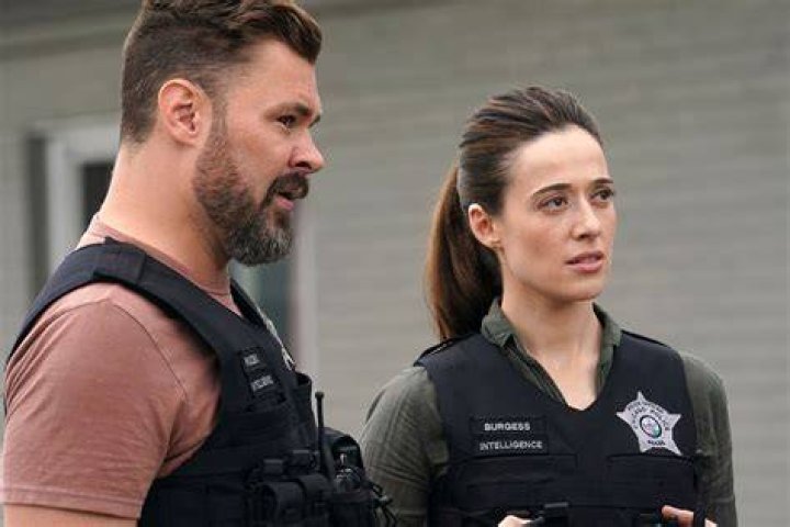 Chicago PD Fans Are Thrilled To Finally Get That Steamy Burzek Moment In S10