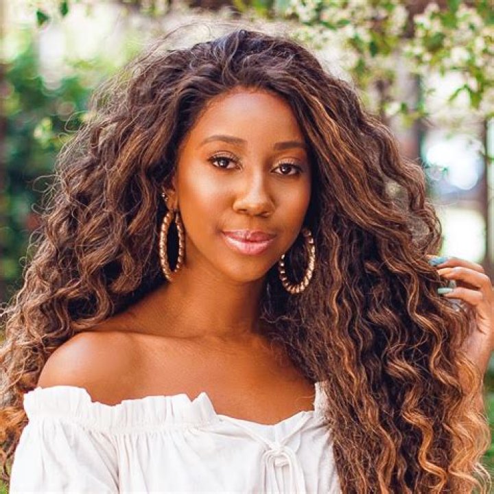Contact Camilla de Lucas Creator and Influencer
