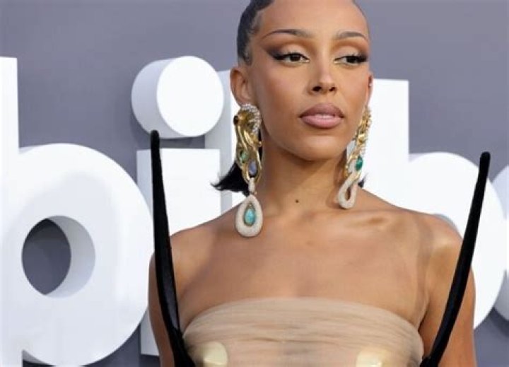 Doja Cat Bio Age, net worth, husband, children, parents, siblings