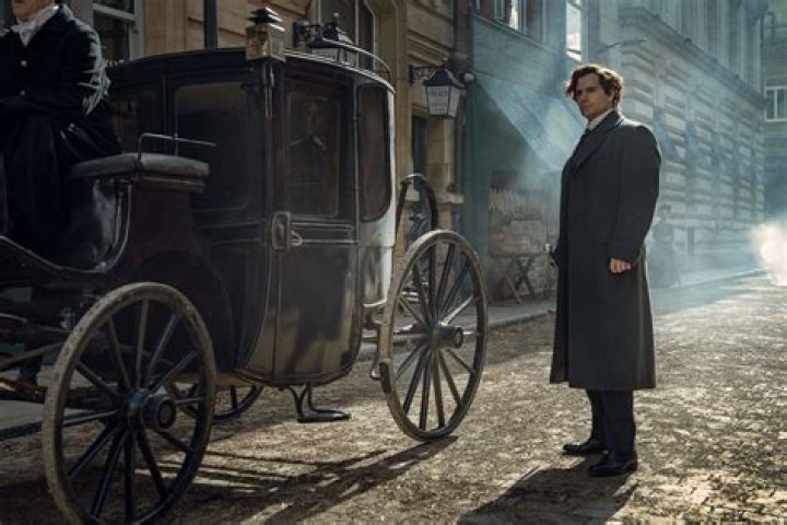 Enola Holmes 2's Henry Cavill Weighs In On A Standalone Sherlock Film In His Busy Future
