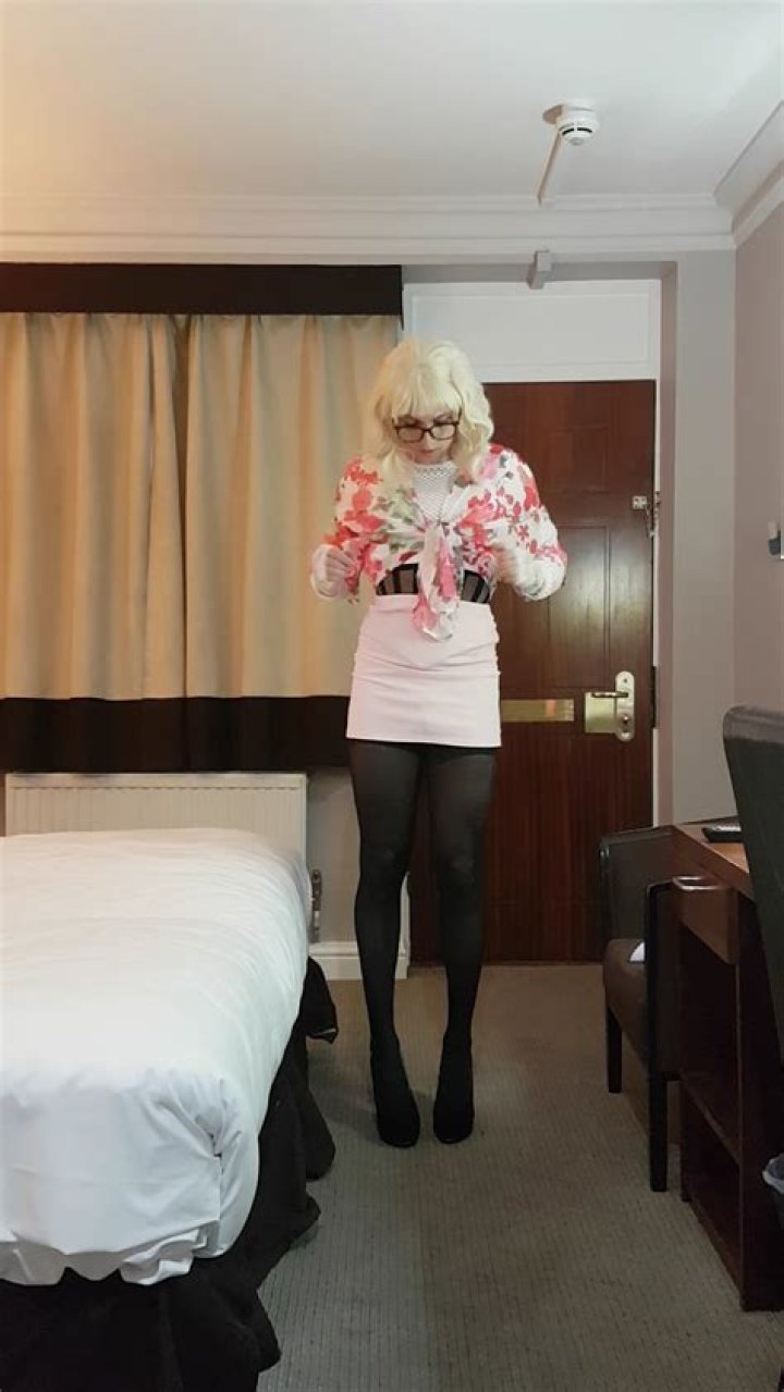 Femboy in Plymouth area looking for BBC 🖤 xxx r/SissyUK