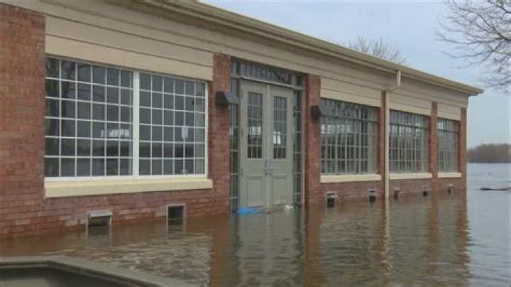 Flood vents keep Credit Island Lodge standing in high water