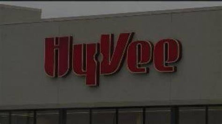 Free peaches from Galesburg Hy-Vee stores