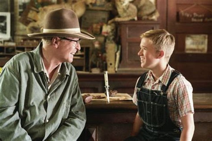 HALEY JOEL OSMENT no longer seeing &ldquo;dead people&rdquo;, just a thriving