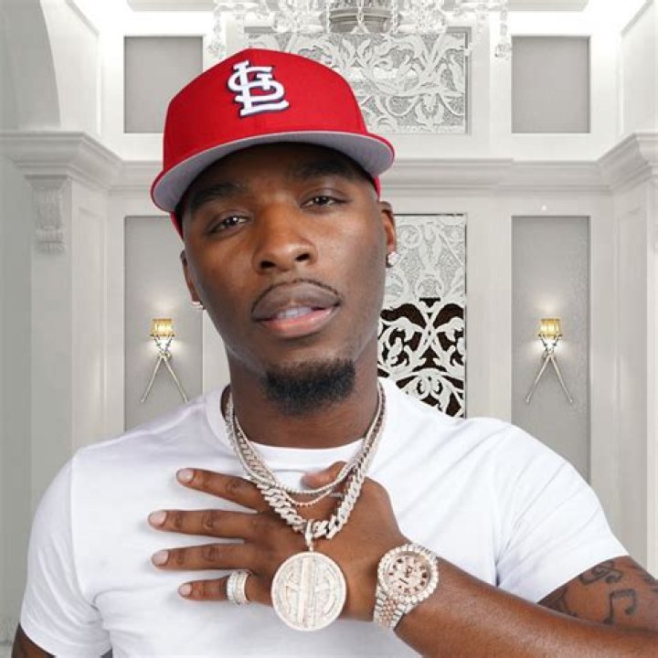 Hitman Holla's net worth, age, real name, girlfriend, teeth, Wild 'n