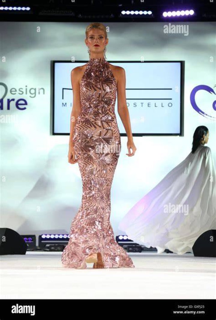 HollyRod 18th Annual DesignCare Gala Inside Featuring Tisha Campbell