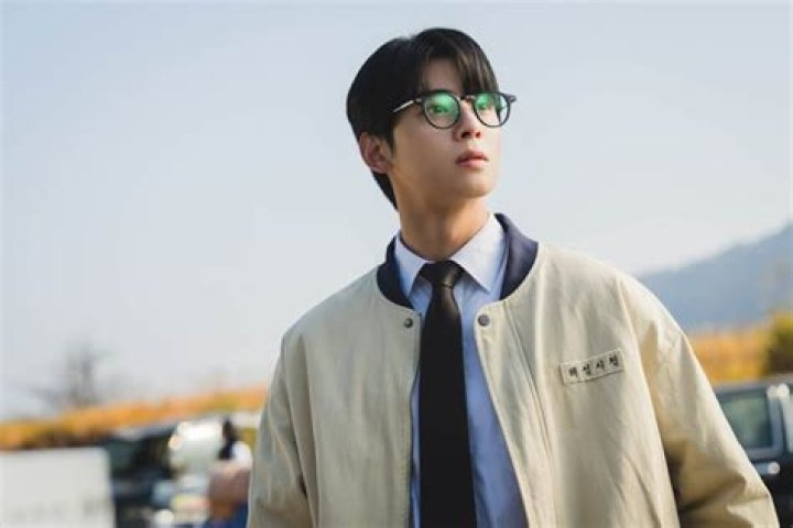 Hwang Min-hyun And Cha Eun-woo: The Rising Stars Of K-Pop And K-Drama
