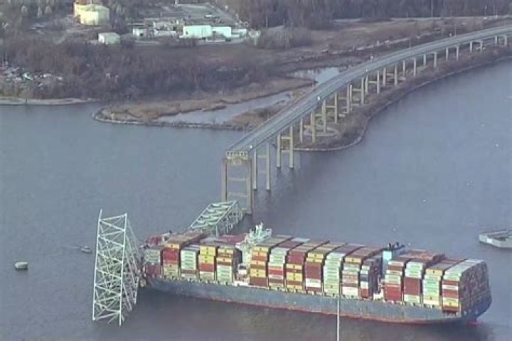Iowa boater injured when craft collides with bridge piling