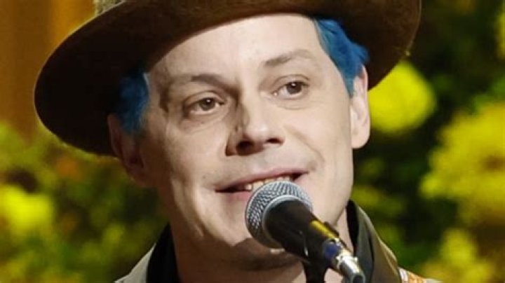 Jack White Tasks Mike Wolfe With A Tricky Restoration On American Pickers