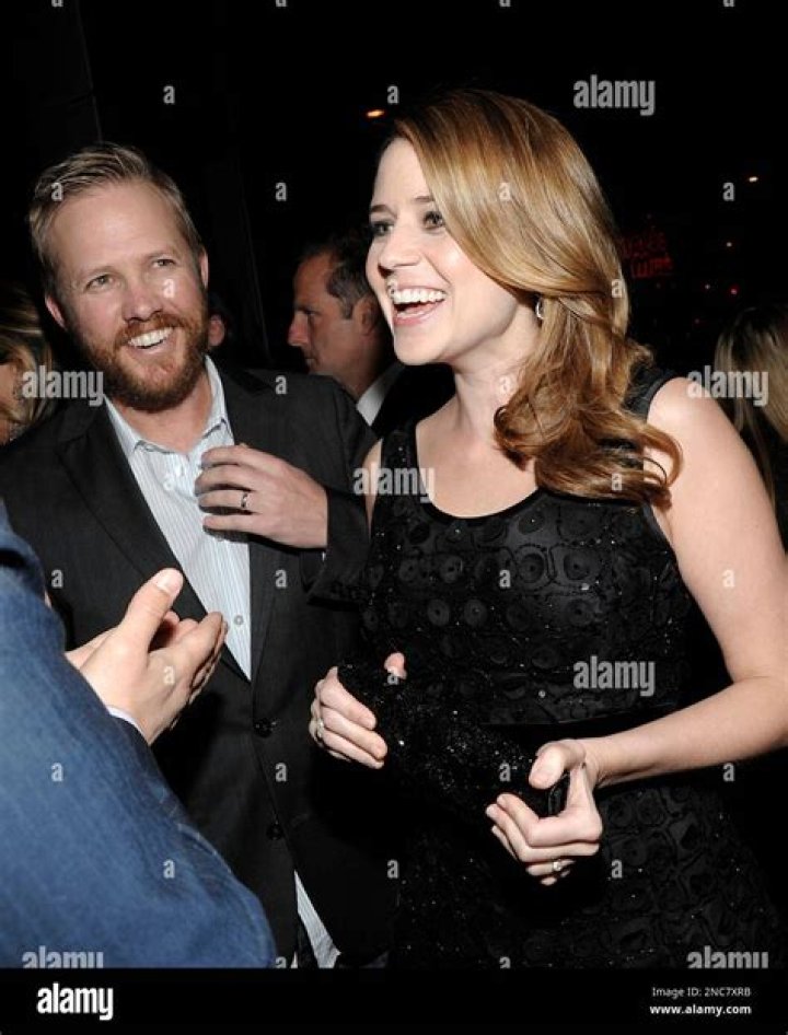 Jenna Fischer Husband: A Deep Dive Into Their Love Story