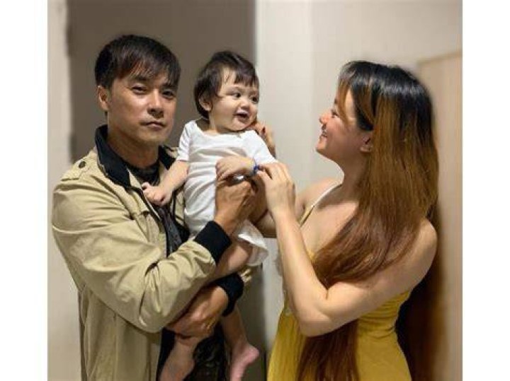 Jeric Raval Age, Wiki, Daughters, Wife, & Children AIGBA