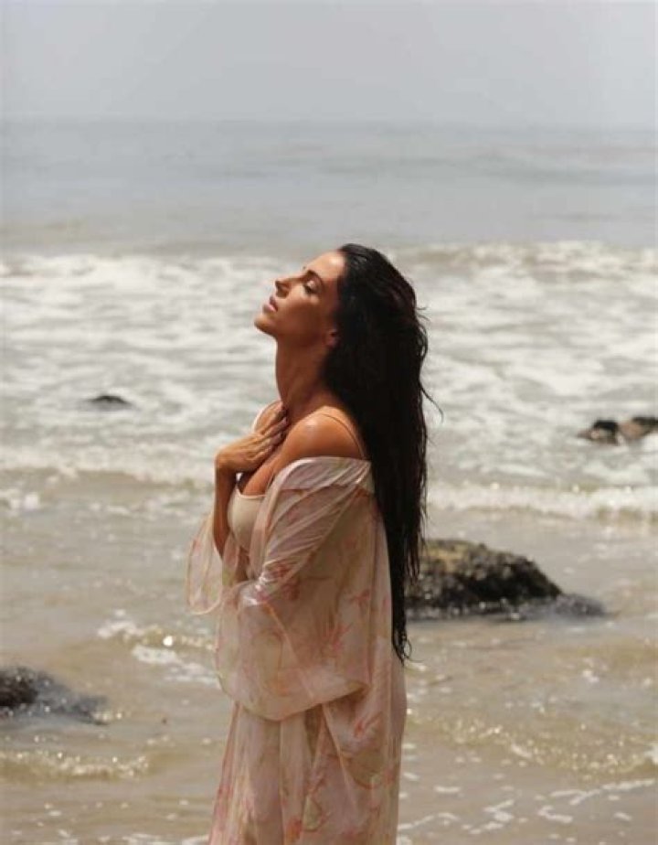 Jessica Lowndes Discusses New Visual Album Elemental