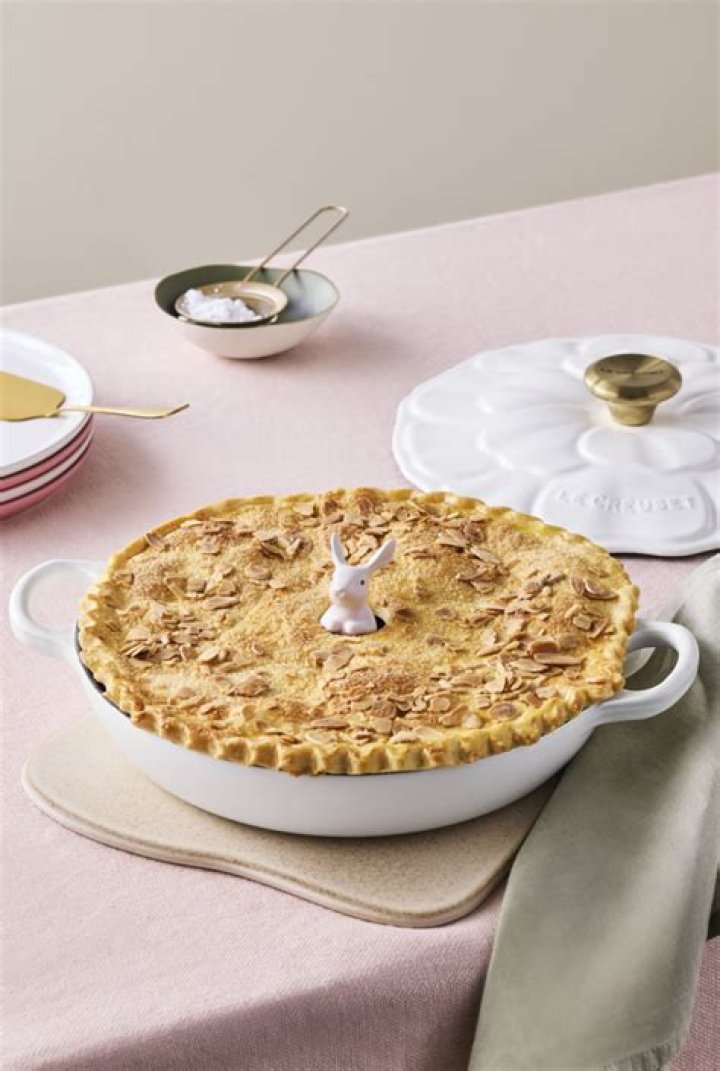 Le Creuset Pie Bunny in pie crust on table