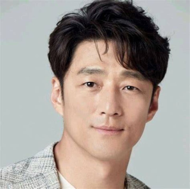 Lee Suyon Everything About Actor Ji Jinhee's Wife Dicy Trends