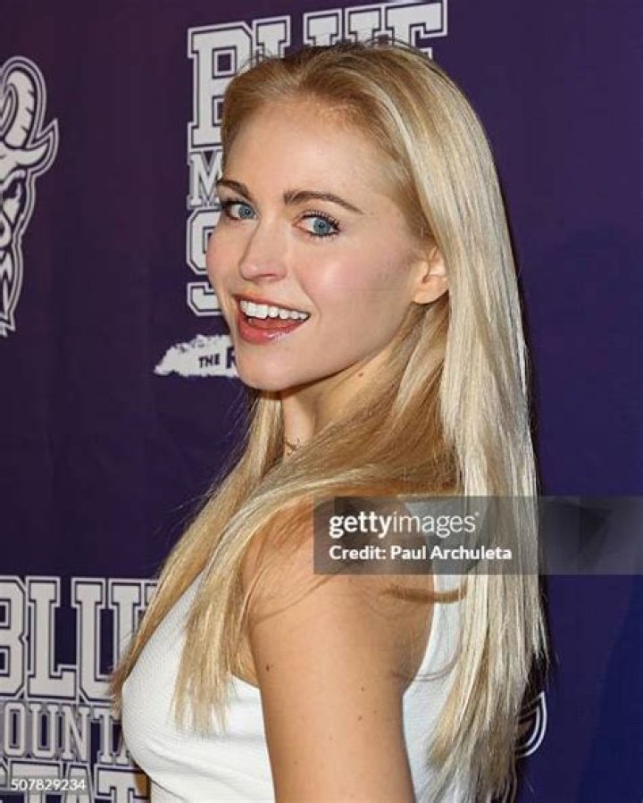 Lindsey Sporrer Pictures