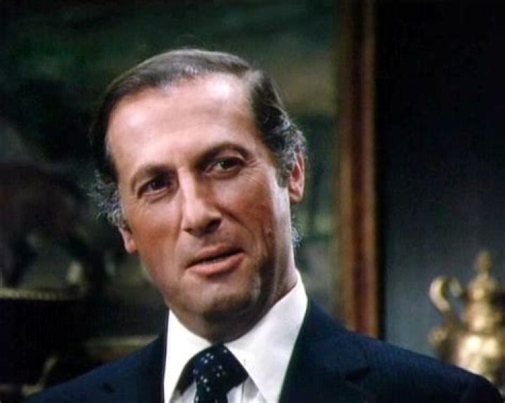 Lloyd Bochner: A Dive Into The Life And Career Of A Television Icon