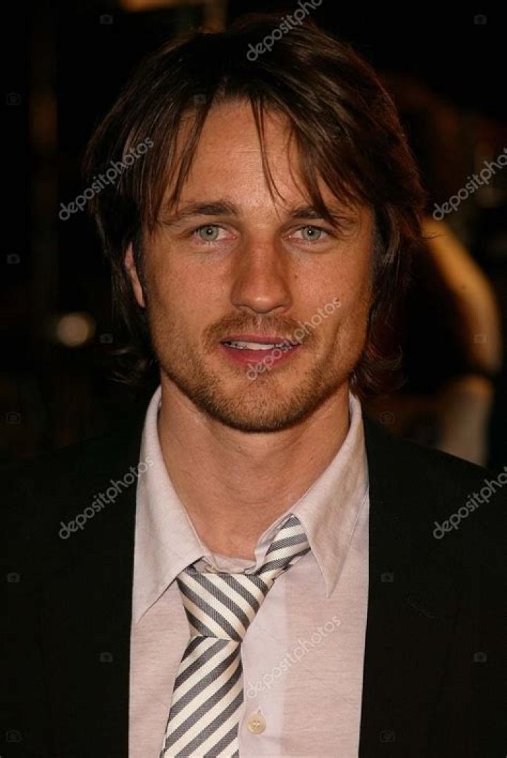 Martin Henderson photo 10 of 11 pics, wallpaper photo 212009 ThePlace2