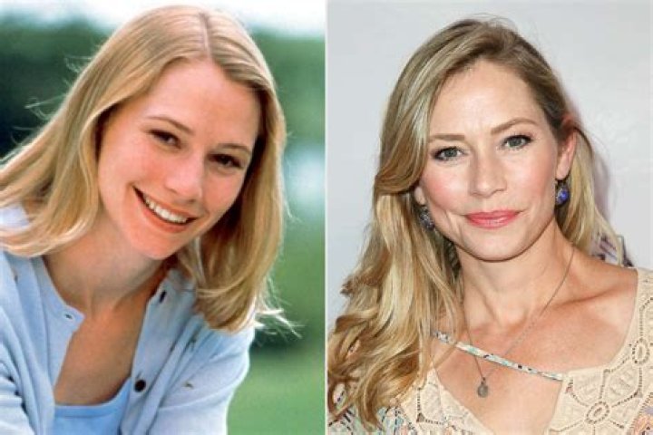 Meredith Monroe Biography, Height & Life Story Super Stars Bio