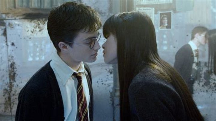 Most Memorable First Kisses In Cinematic History