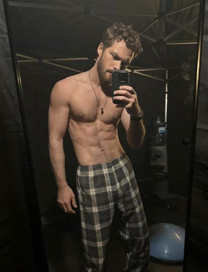 my new plaid pants Good Morning, Gratuitous Richard Egan