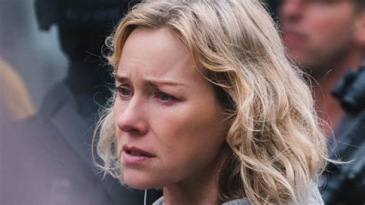 Naomi Watts Describes The Physical And Emotional Challenges Of The Desperate Hour