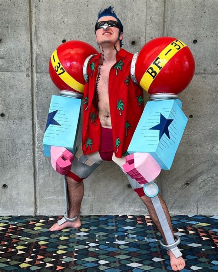 One Piece Cosplay Bulks Up With Franky