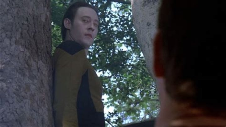 Picard Season 3 Episode 6's Pop Goes The Weasel Easter Egg Is Utter Perfection