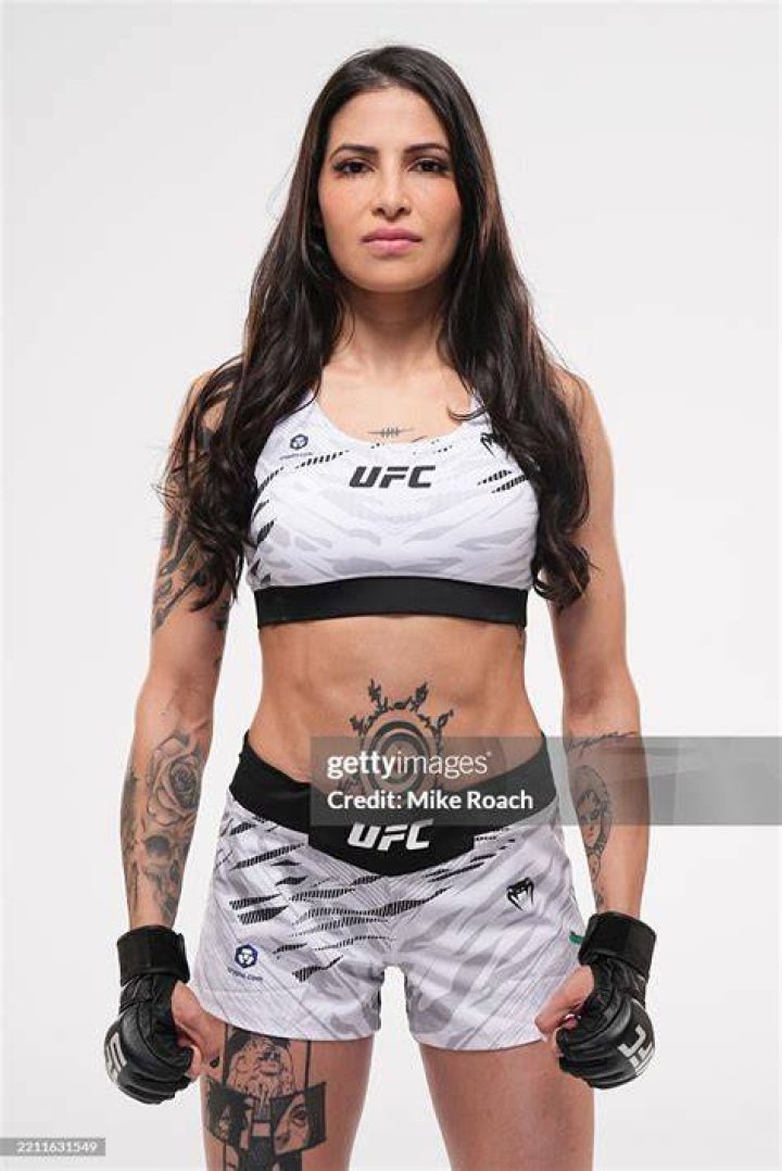 Polyana Viana UFC