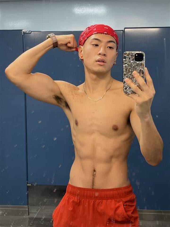 Sammy Sins 男子汉图鉴！