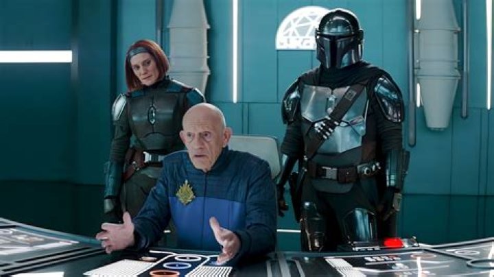 The Mandalorian Ch 22 Cements [SPOILER] As A Star Wars & Star Trek Legend