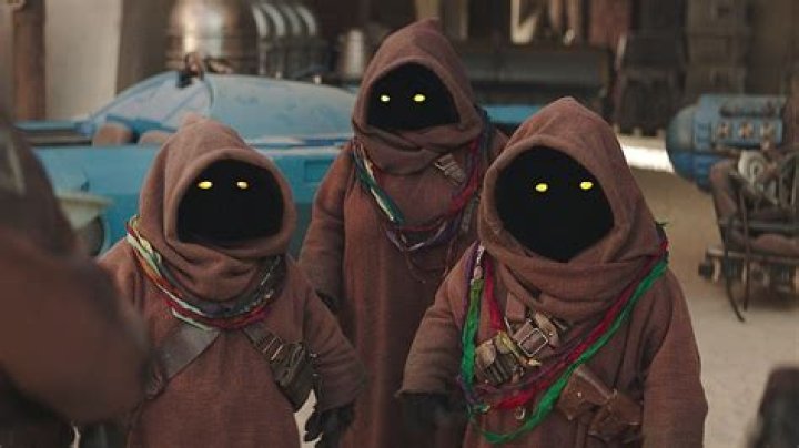 The Mandalorian Fans Can't Stop Laughing At Peli Motto's Scams With The Jawa