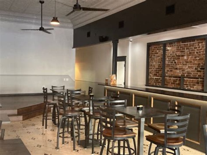 Theo’s 2.0 reopens in downtown Rock Island