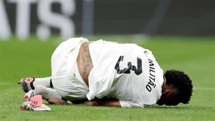 Unveiling Vinicius' Girlfriend Love And Passion On And Off The Field