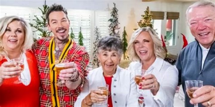 Who Is Diane Marlys Bromstad, David Bromstad's Mother? Starsgab