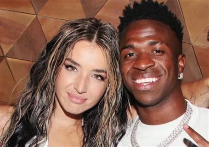 Who is Vinicius Junior&rsquo;s Girlfriend? Pop Singer Lola Indigo or
