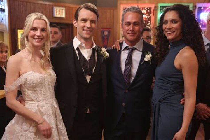 Why Chicago Fire Fans Are Divided Over Brett And Casey's Relationship